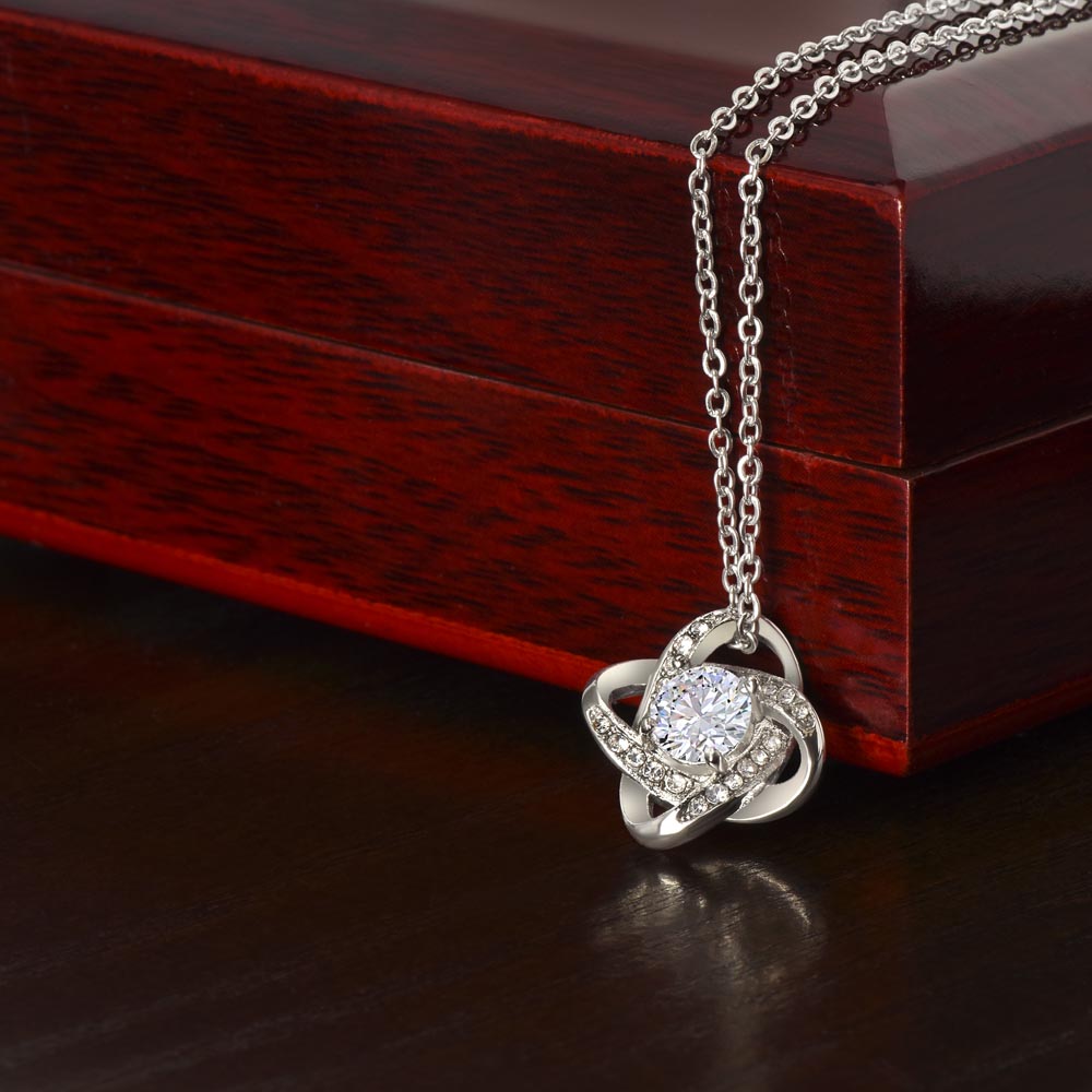 "Best" Best Friend — Mom Love Knot Necklace